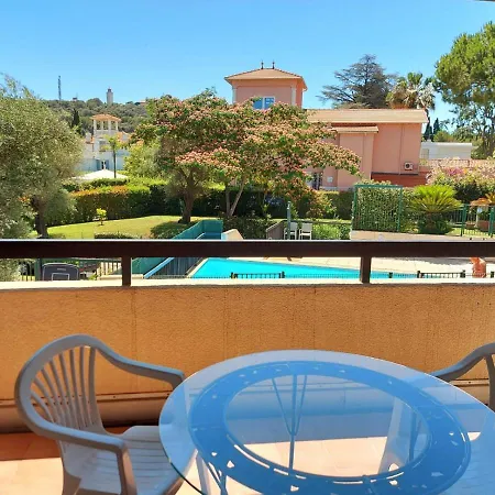 아파트 Exclusive 80 Sqm With Private Garden And Terrace On The Cap D Antibes, 300 Mt From Sandy De La Salis