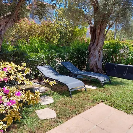 Apartman Exclusive 80 Sqm With Private Garden And Terrace On The Cap D Antibes, 300 Mt From Sandy De La Salis *